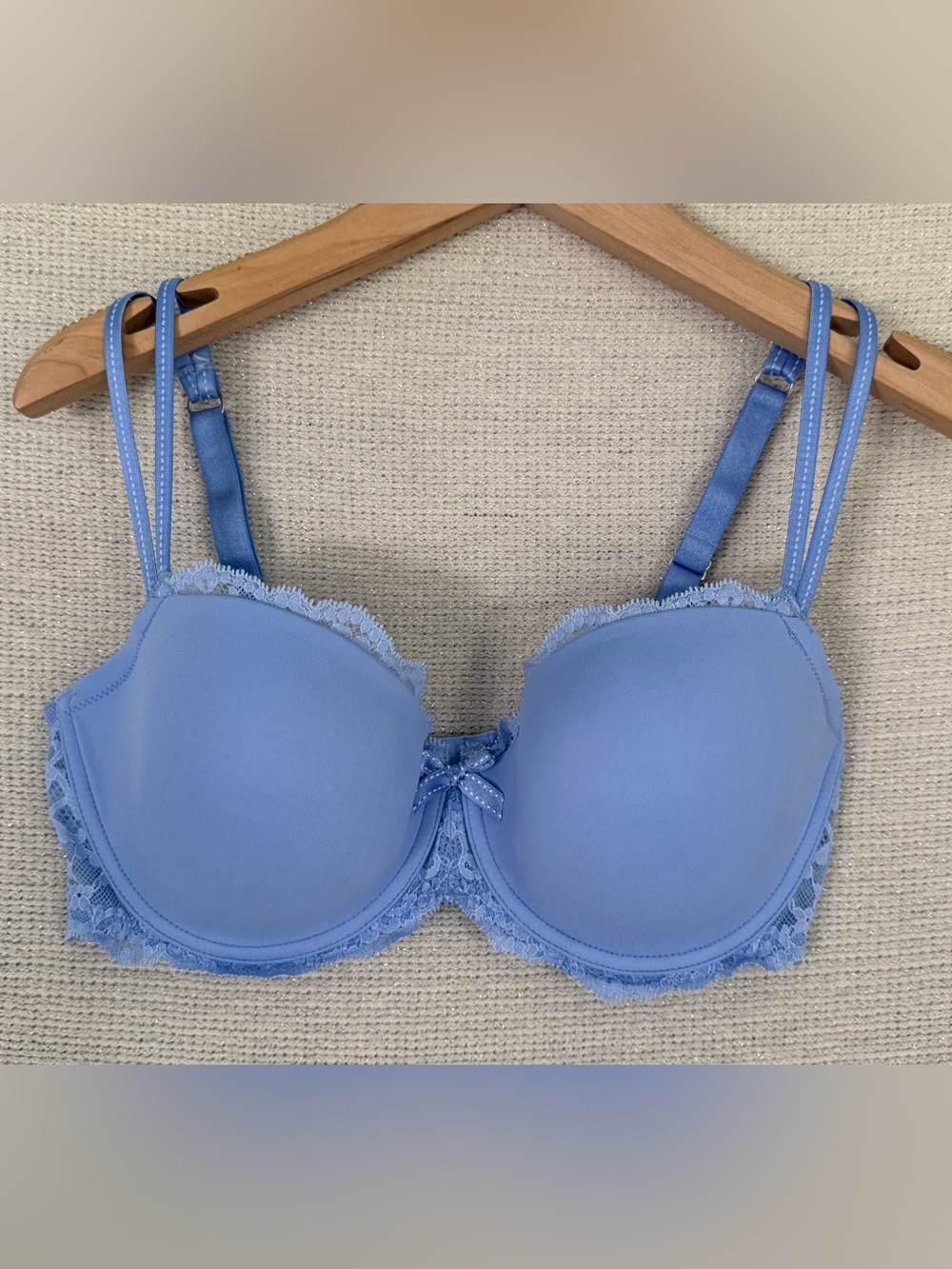 Chantelle Blue Lace Underwire Bra 34DD
